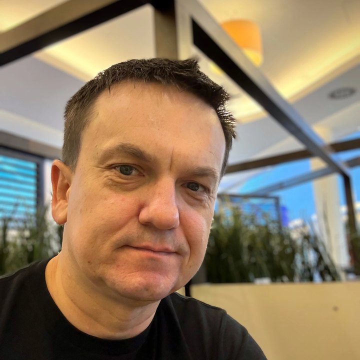 Gregory Radek — custom Li-ion battery expert, Hadron Energy Poland